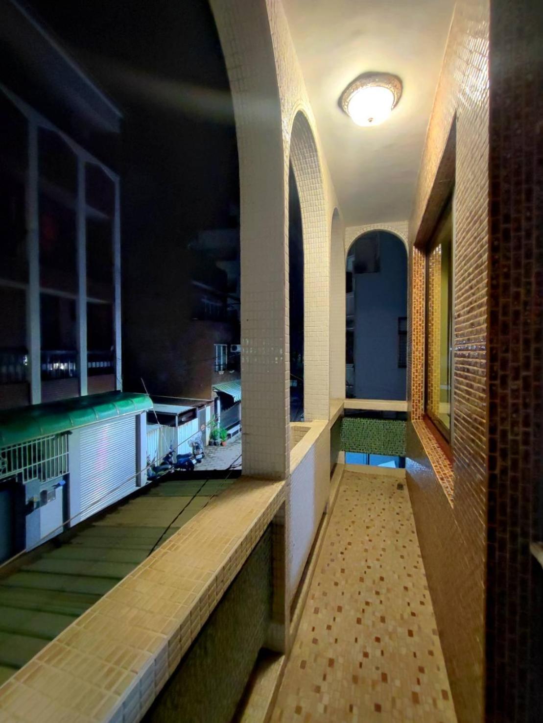 Ferienwohnung 寶格儷舍 Tainan Exterior foto
